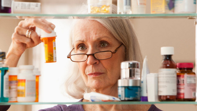 Anticholinergic Medications and Their Impact on Brain Health drugs to avoid in aging 8 8